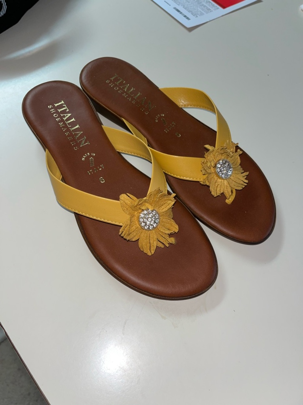 NWOT Italian Shoemakers Yellow Flower Embellished Women's Sandals